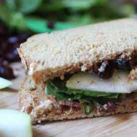 Toni’s Bacon, Spinach and Pear Sandwich