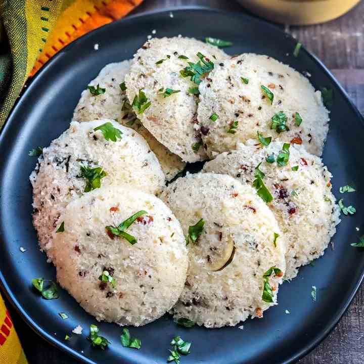 Instant Rava Idli