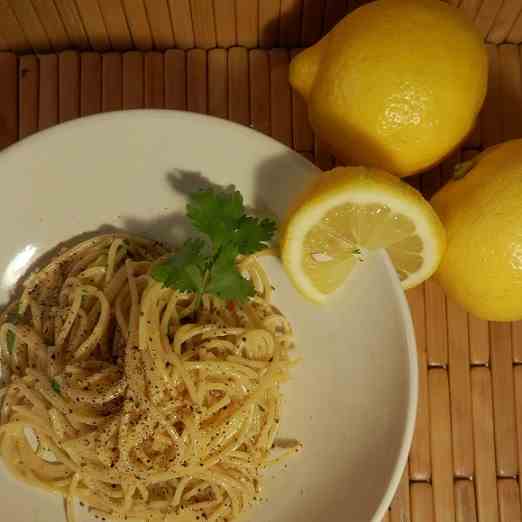 Sophia Loren's Spaghetti al Limone