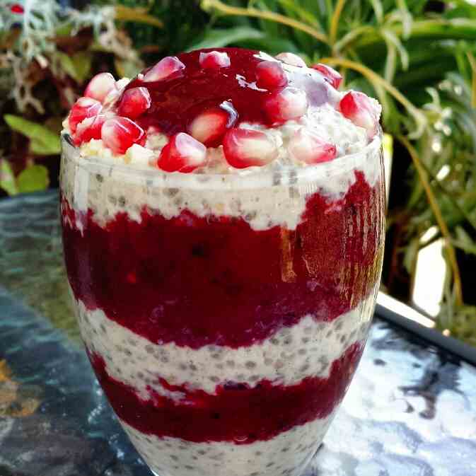 Power Berry Overnight Chia Oats