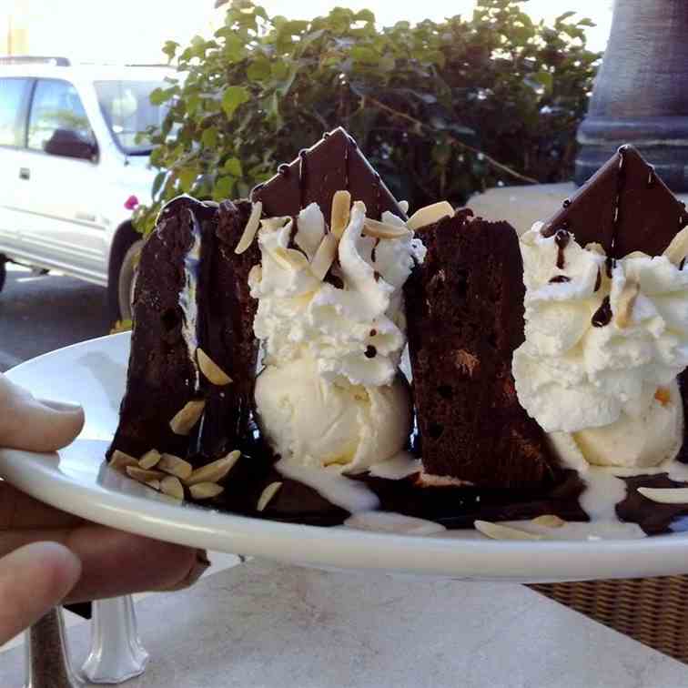 Black and White Chocolate Brownie Sundae