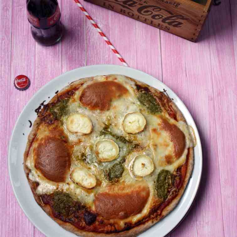 Pizza all bran de quesos y pesto