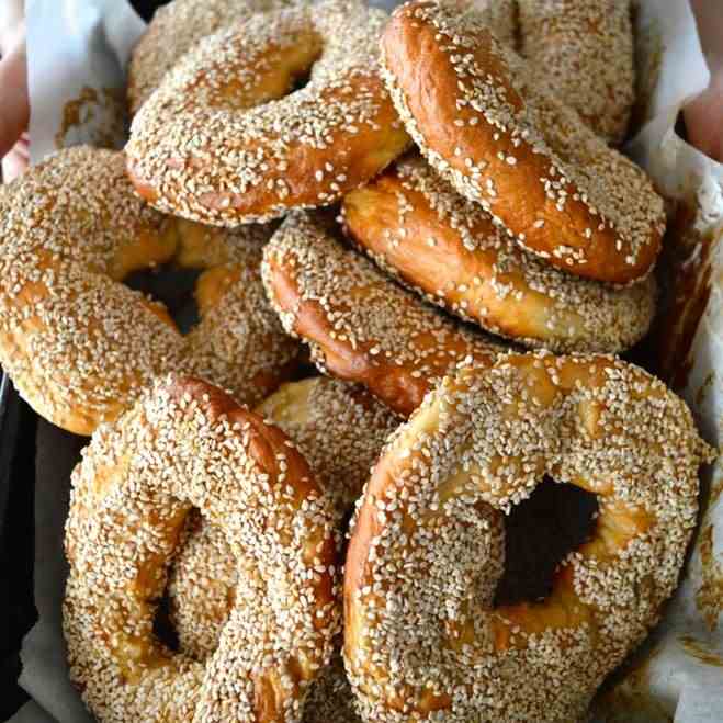 HOMEMADE BAGELS