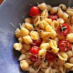 Tomato Basil Pasta Salad