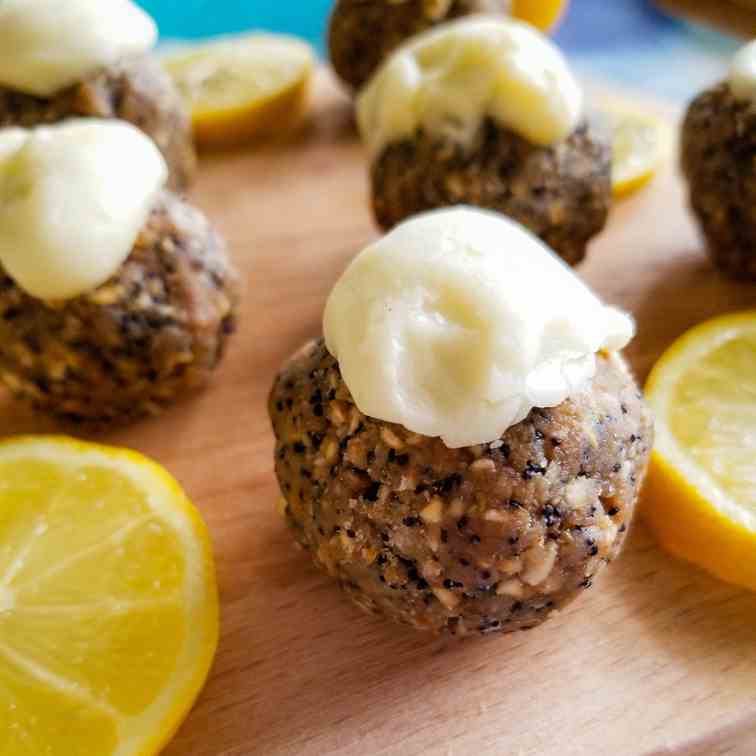 Raw Vegan Lemon Poppy seed Doughnut Holes 