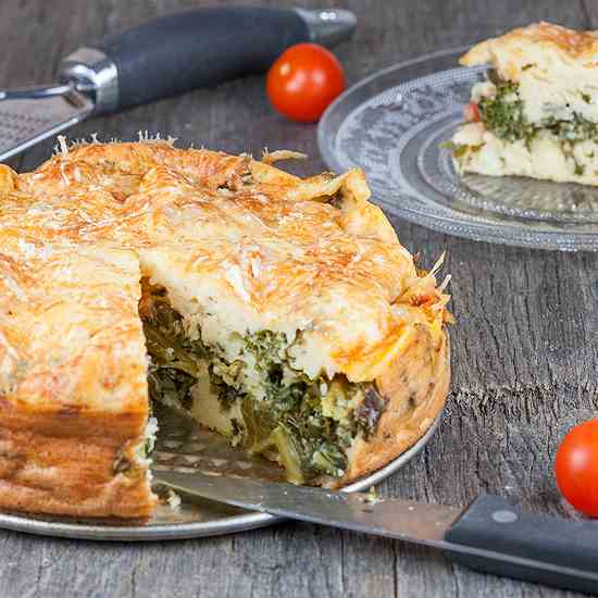 Vegetarian kale and cherry tomato pie