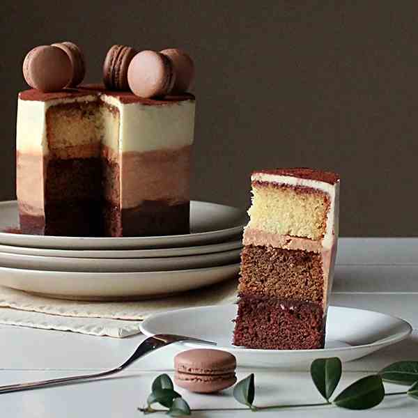 Tiramisu cake