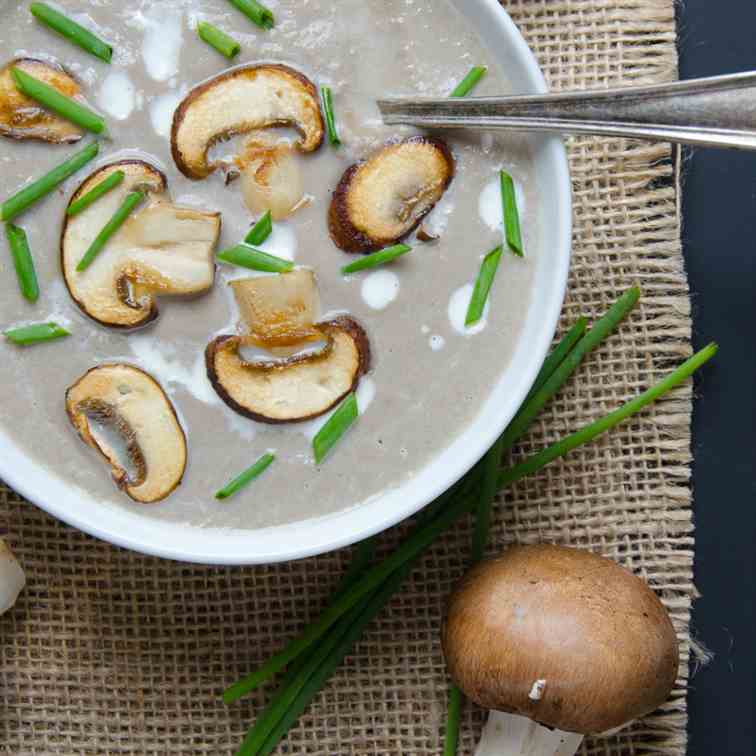 creamy mushroom bisque