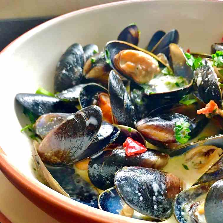 How to Clean - Prepare Mussels