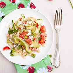 Quinoa salad with courgette and feta