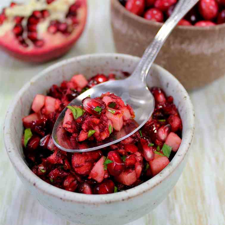 Pom-Apple Cranberry Relish