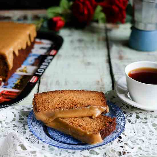 Caramel Banana Cake