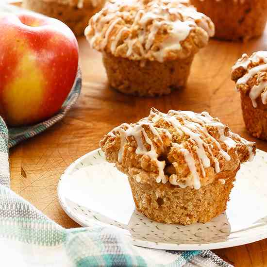 Apple Muffins with Crumb Topping