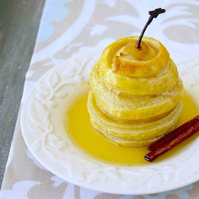 Pears in honey syrup