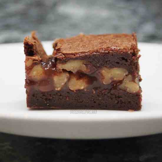 Caramel Pecan 'Turtle' Brownies