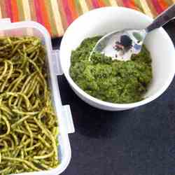 Coriander parsley pesto with spaghetti