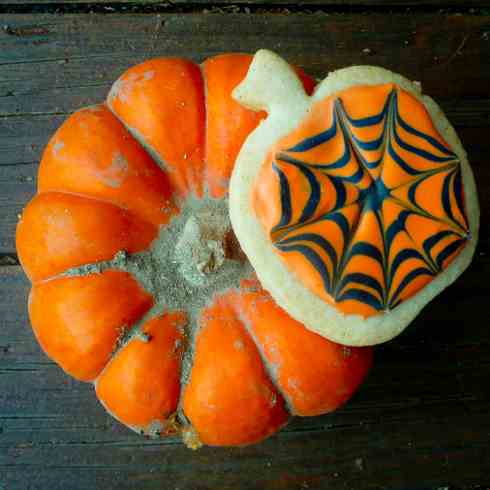 Spiderweb cookies for Hallowe'en