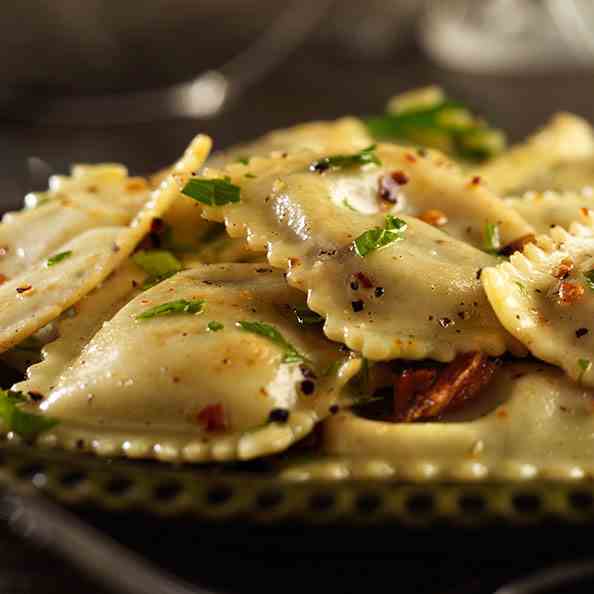 Mushroom Ravioli with Garlic Oil Sauce