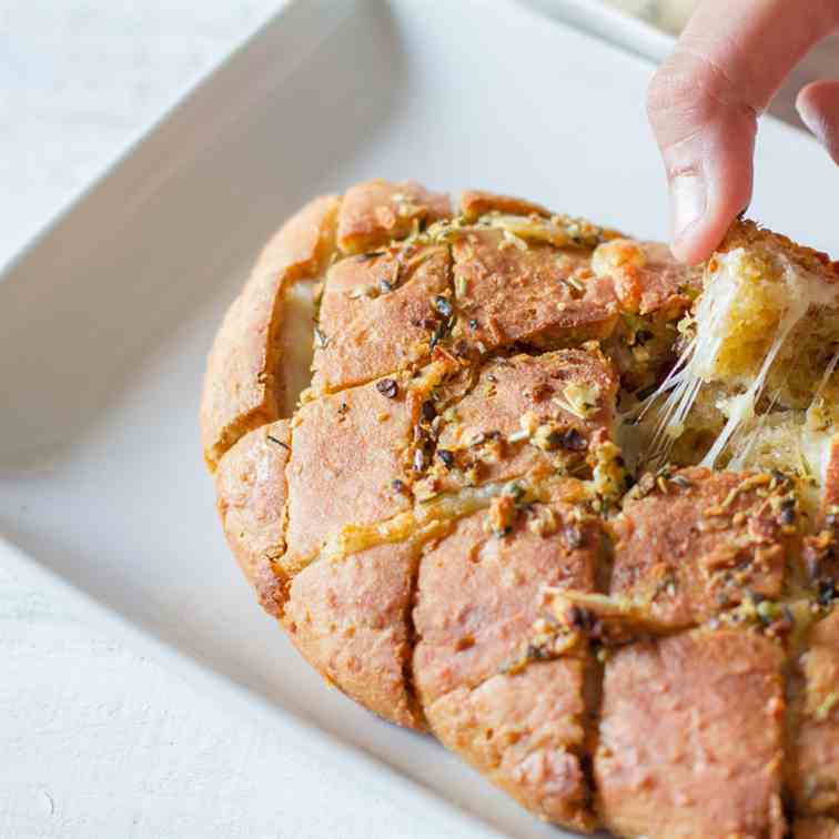 Whole wheat pull apart cheesy garlic bread