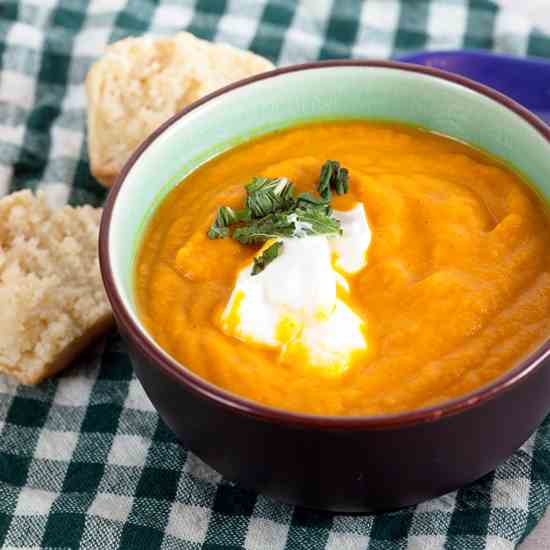 Roasted Carrot Ginger Soup