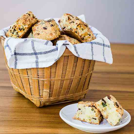 Bacon, Cheddar, Spring Onion Scones