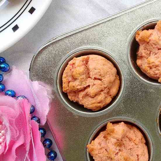 Eggless Crunchy top Rose Mini Muffins