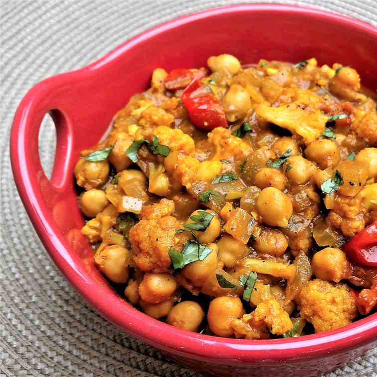 Chickpea - Cauliflower Curry