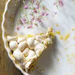 Rhubarb Cake with soft & crunchy Meringue