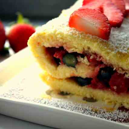 Roulade with Strawberries