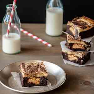 Snickers Cheesecake Brownies