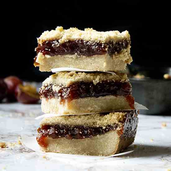 Beautiful plum crumble bars 