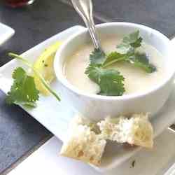 Roasted Garlic and Dungeness Crab Soup