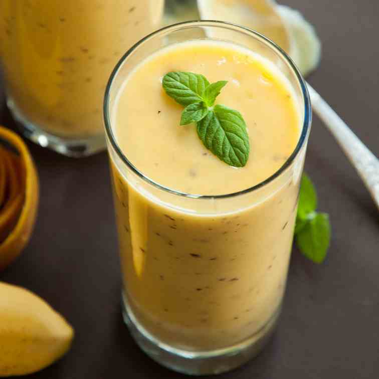 Mango Lassi Smoothie