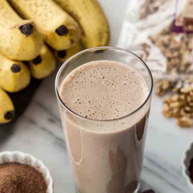 Coffee walnut smoothie