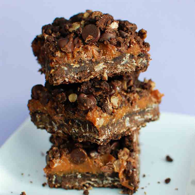 Chocolate Oat Dulce De Leche Bars