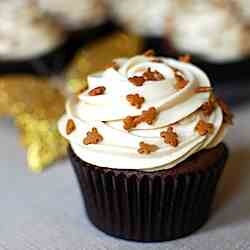Gingerbread Cupcakes & Spiced Frosting
