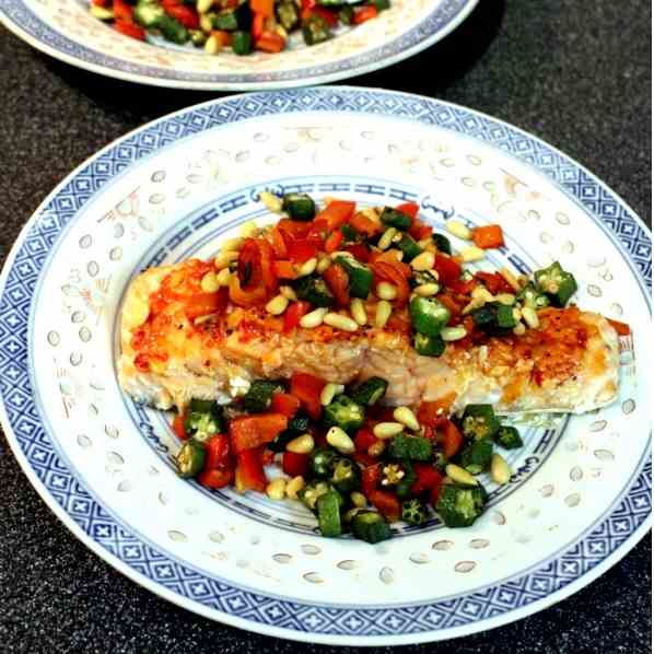 Salmon with crispy veggies