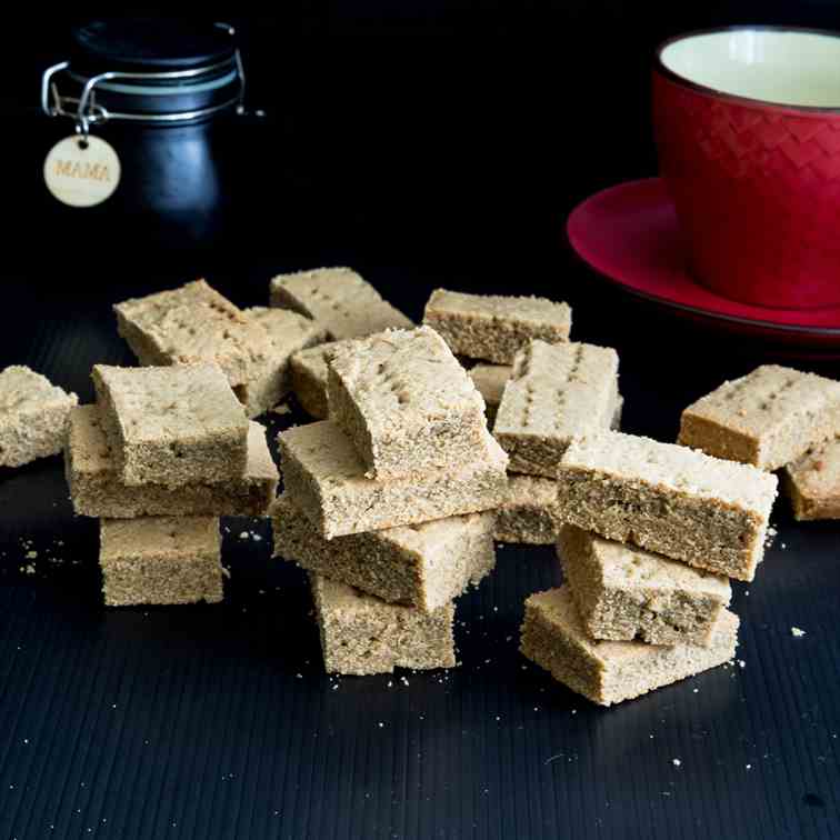 Ginger Shortbread with Molasses