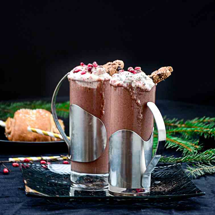 Banana-Berry Choco-Coffee Smoothie