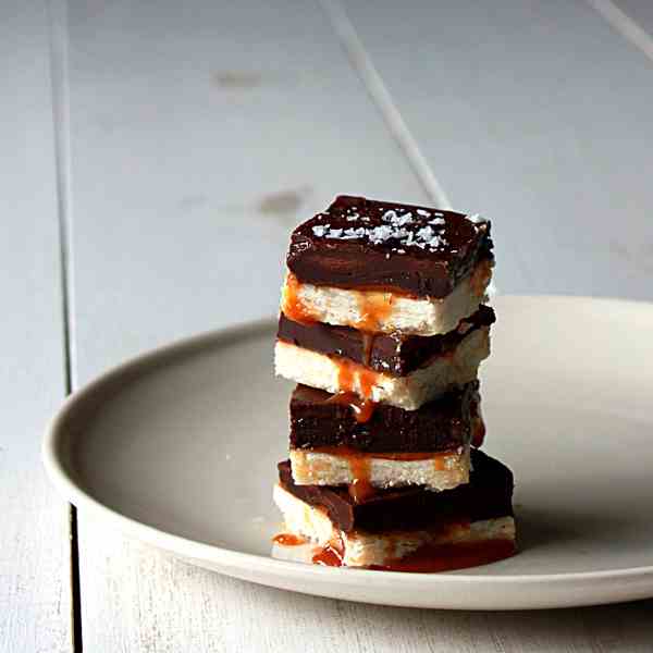 Millionaire shortbread bars