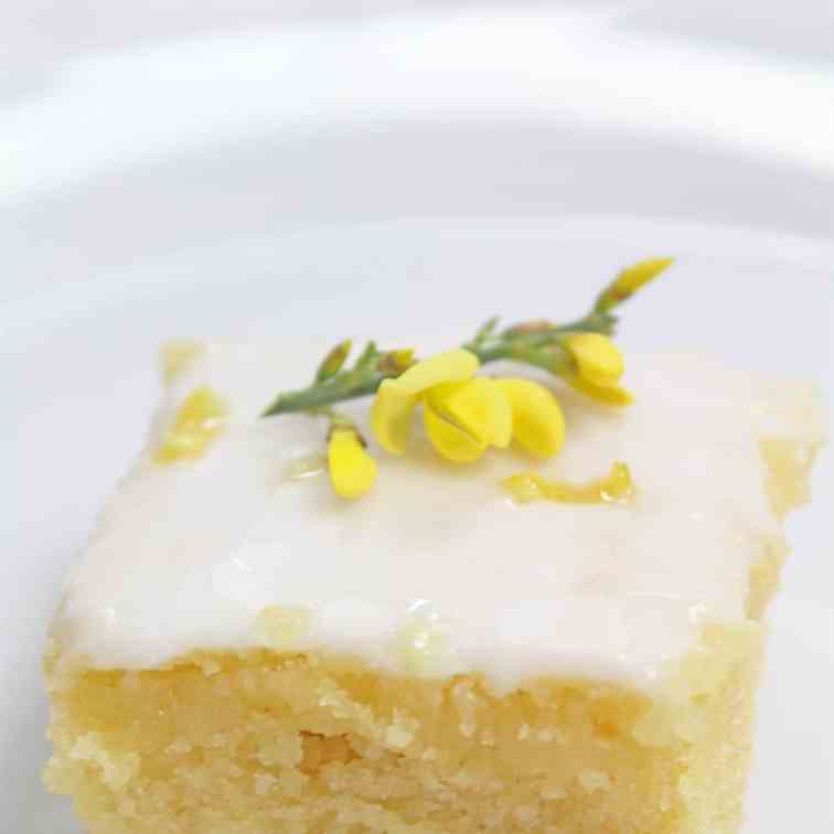 Vegan Lemon Drizzle Cake