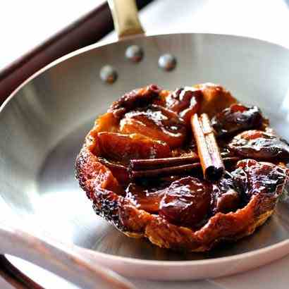 Apple tarte tatin