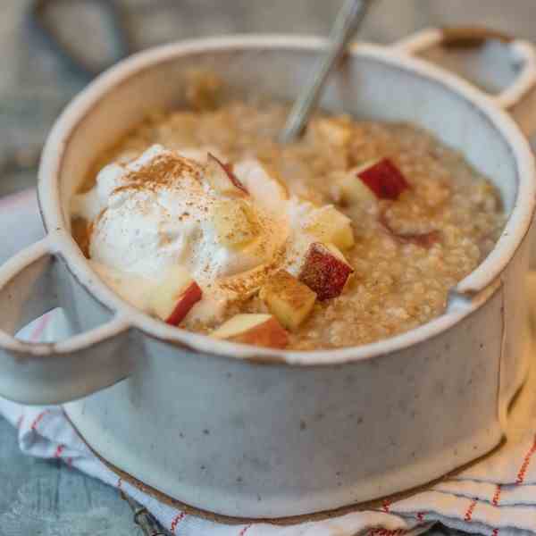 Instant Pot Apple Pie Oatmeal