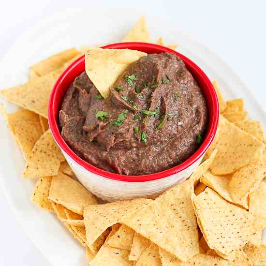 5-Minute Black Bean Dip