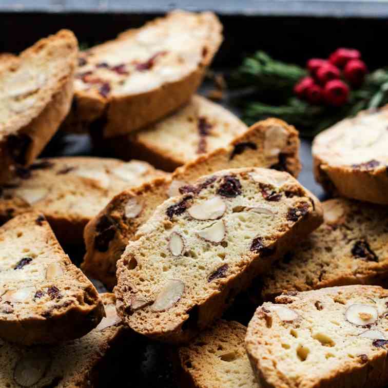 Eggless biscotti with almonds and cranberr