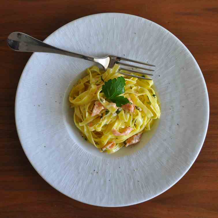 Fettuccine with Creamy Smoked Salmon Sauce