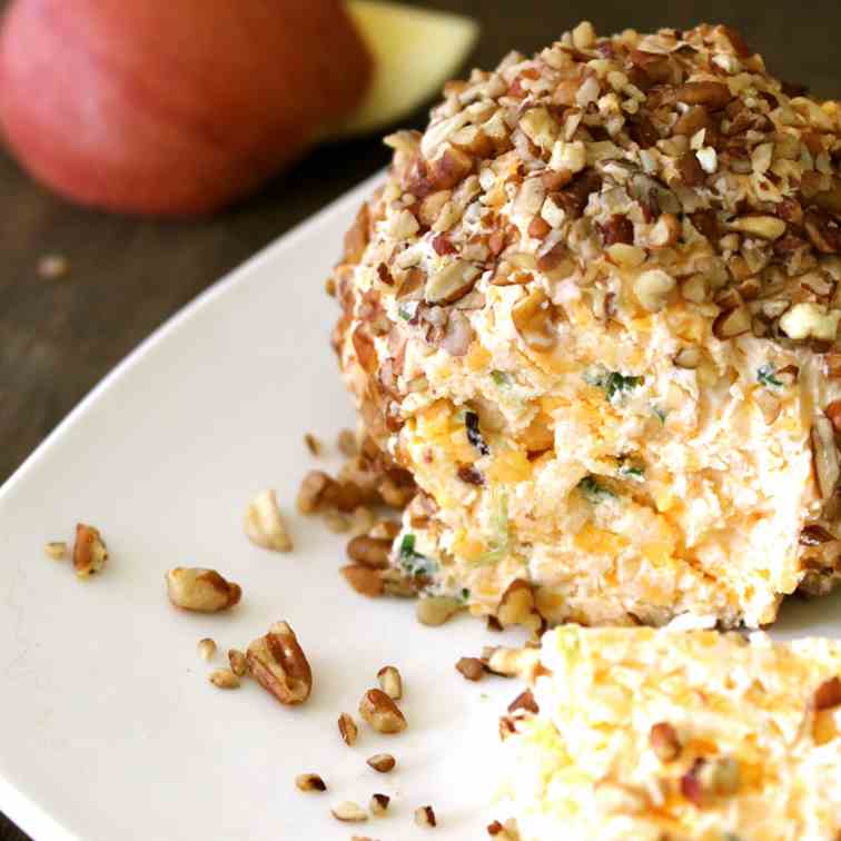 Apple Pecan Cheese Ball