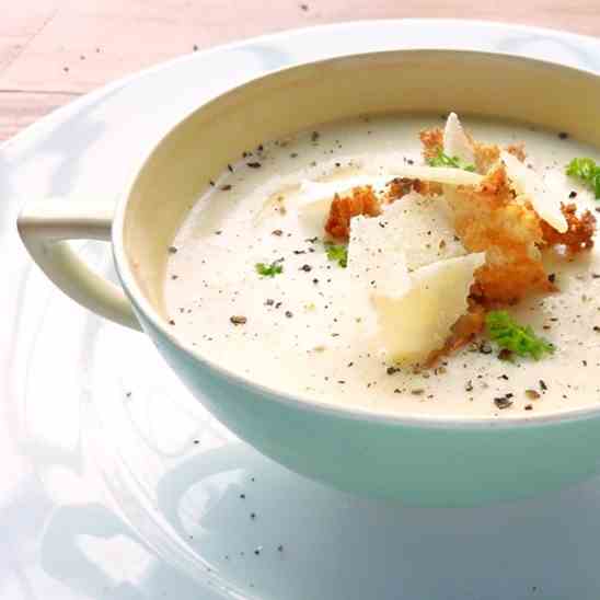 Roasted Garlic & Parmesan Soup