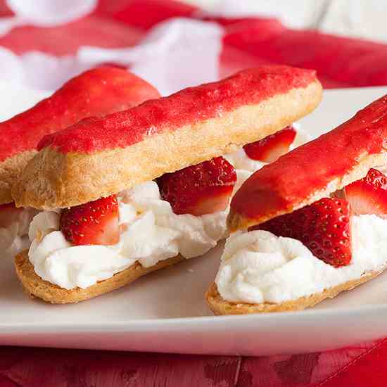 Strawberry eclairs