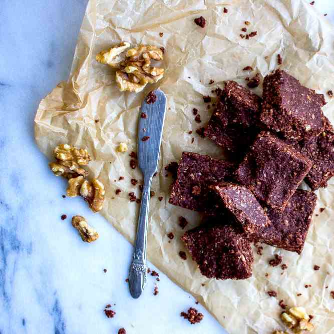 Raw Walnut Brownies (vegan - gf)